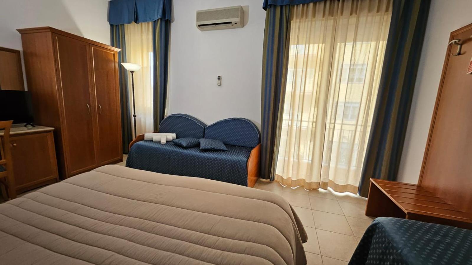 Gh Hotel 皮亚扎-阿尔梅里纳 外观 照片
