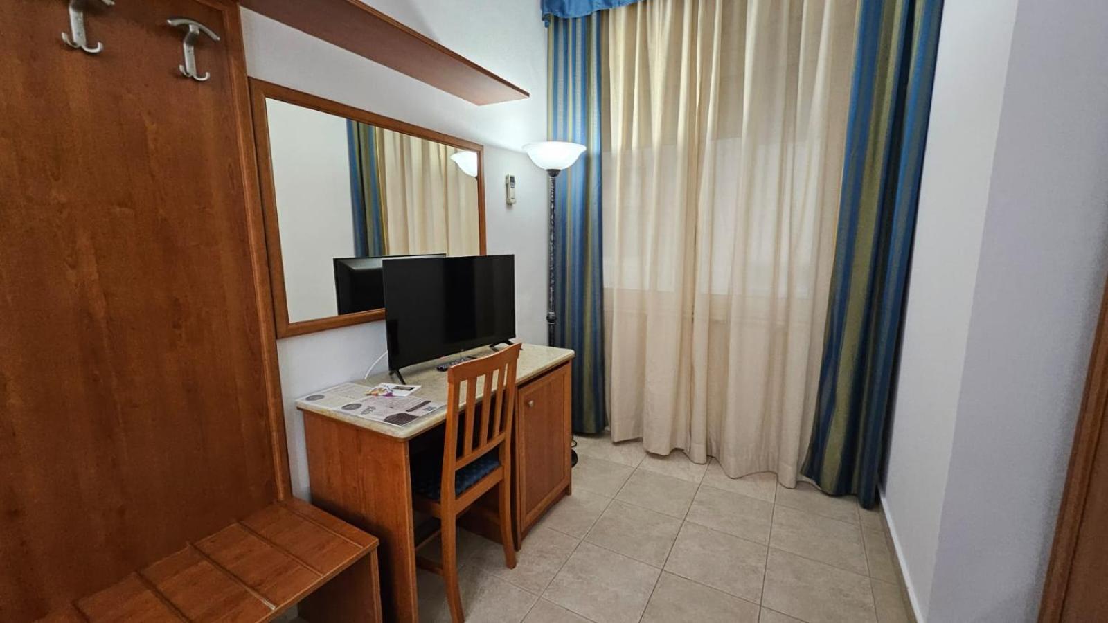 Gh Hotel 皮亚扎-阿尔梅里纳 外观 照片